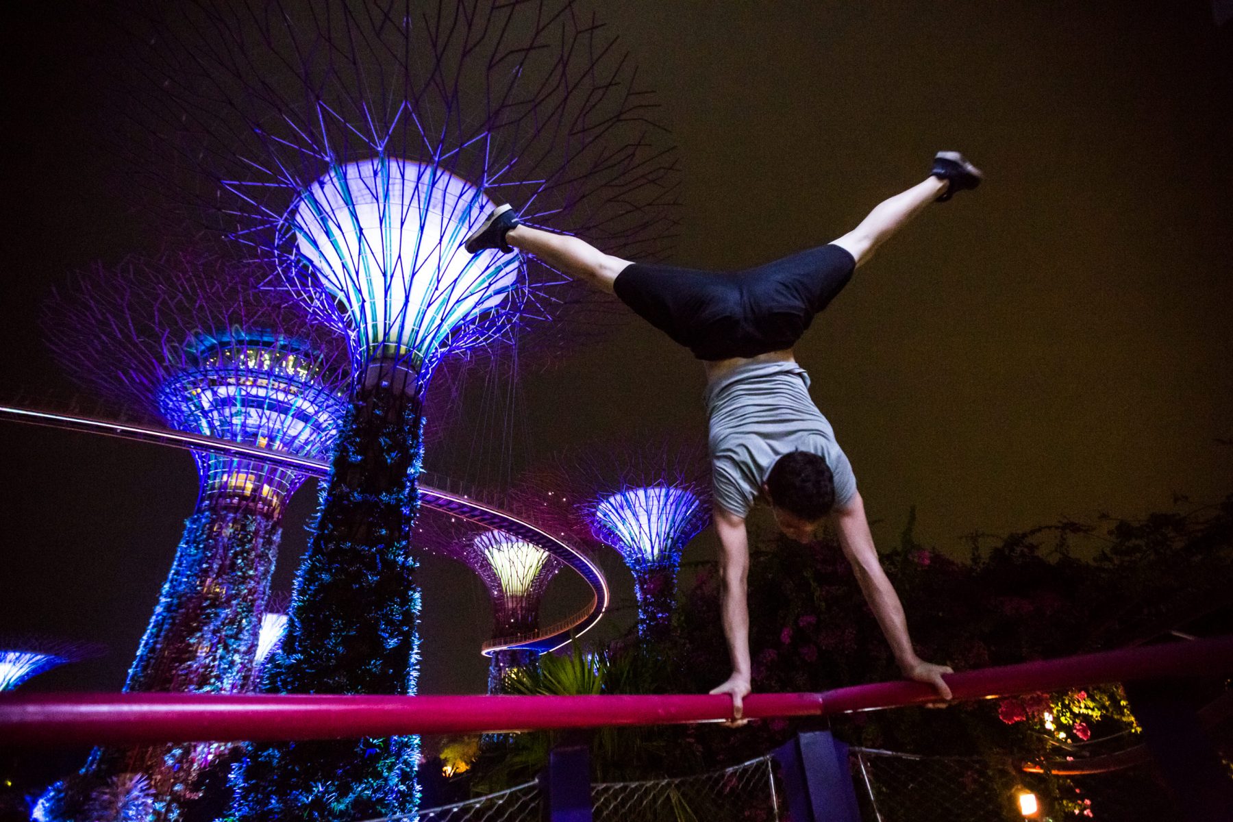 Scott Bass - Travel and Parkour in Singapore 43